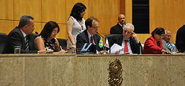 25092013_mesa_diretora_sabatina_ale_20200308-091222_1.jpg