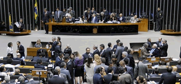 07112012_camara_deputados_laycer_tomaz_ag_camar_20200308-104023_1.gif