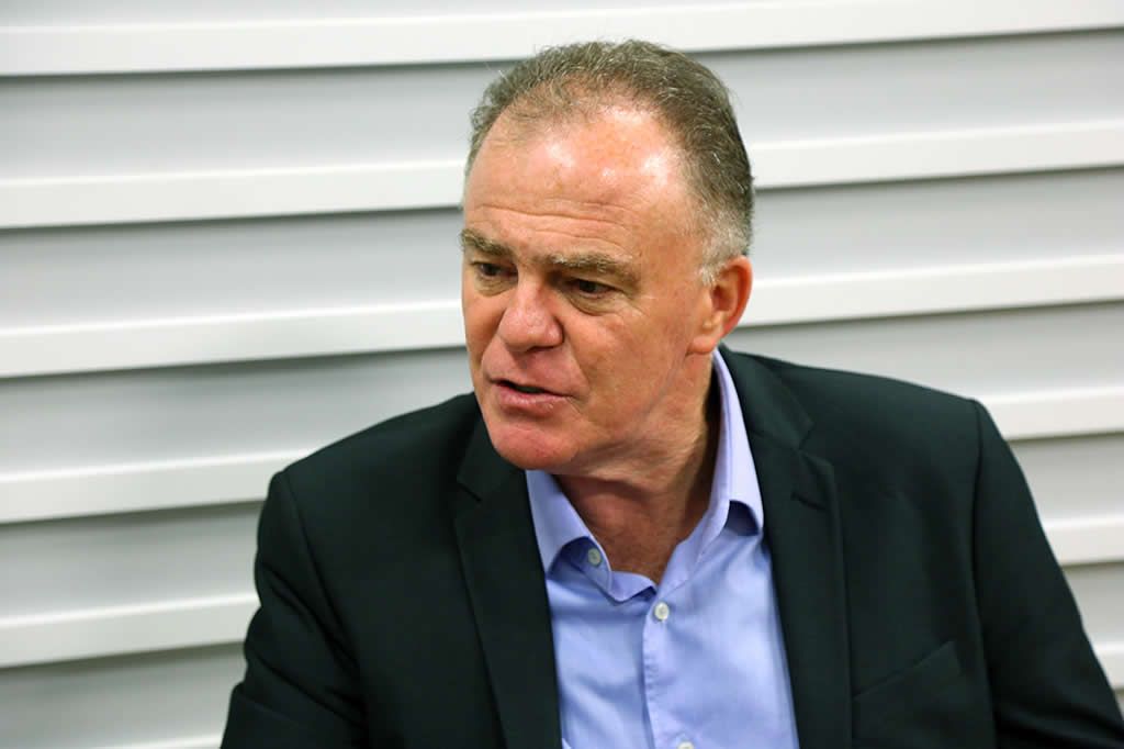 renato_casagrande_ales_tatibeling_ales.jpg
